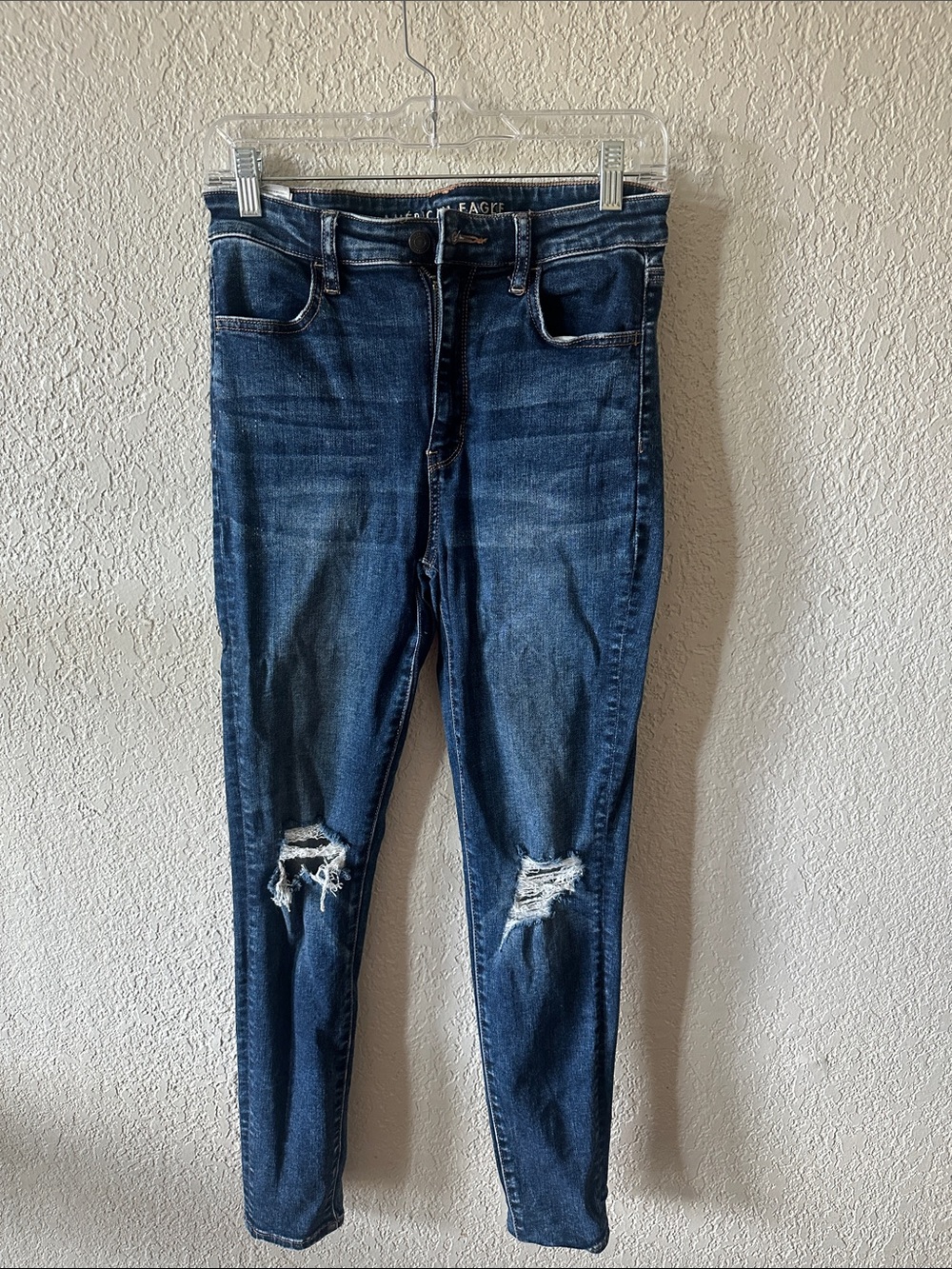 American Eagle Outfitters Women's Distressed Dark Blue Skinny Jeans